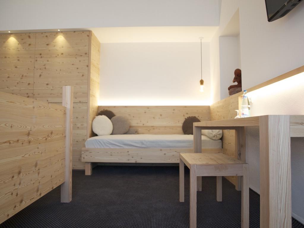 Hotel Tyrol Funes  Habitación foto