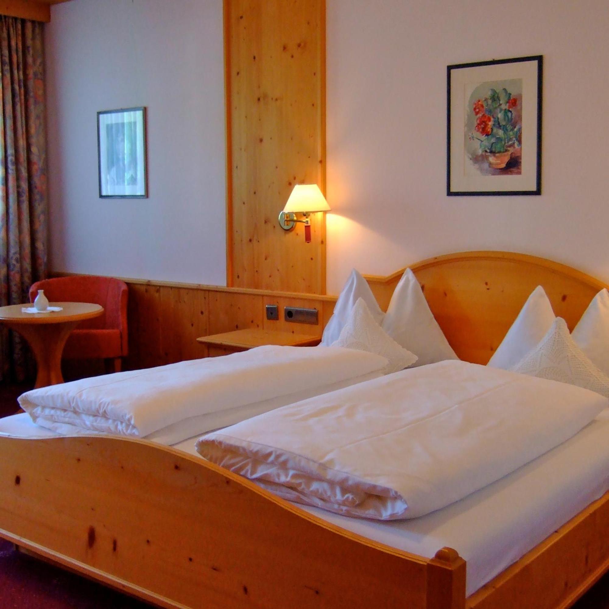 Hotel Tyrol Funes  Exterior foto